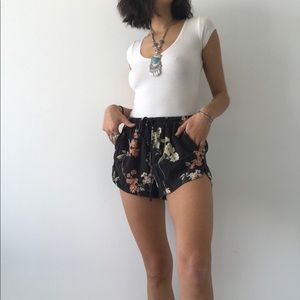 floral shorts